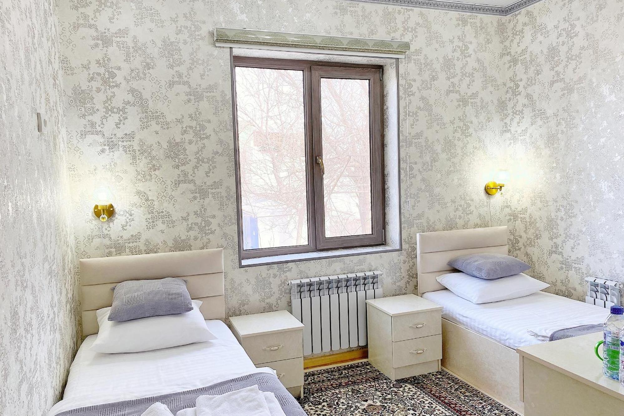 Nanosh East Hotel Бухара Екстериор снимка